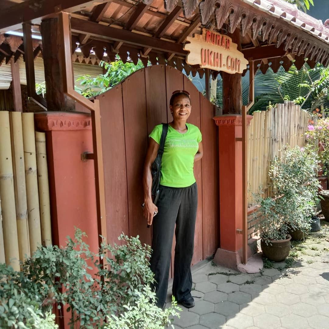 Cebongan 鲁玛优齐旅馆酒店 外观 照片