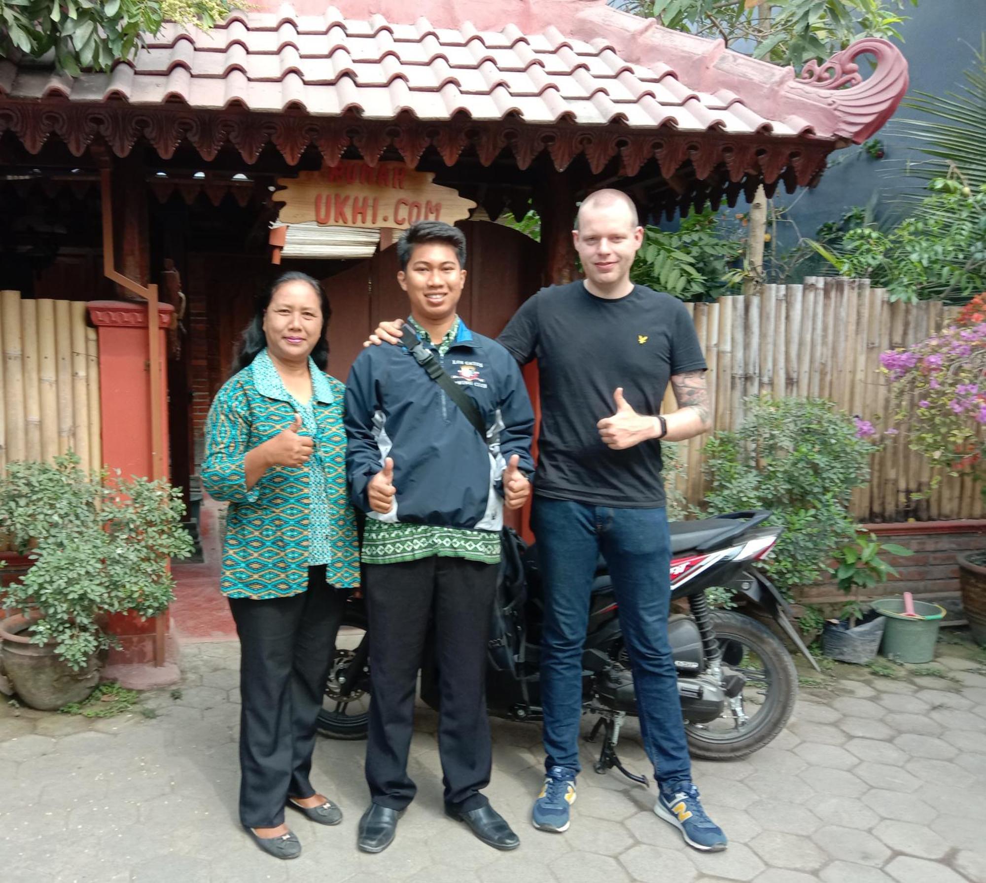 Cebongan 鲁玛优齐旅馆酒店 外观 照片