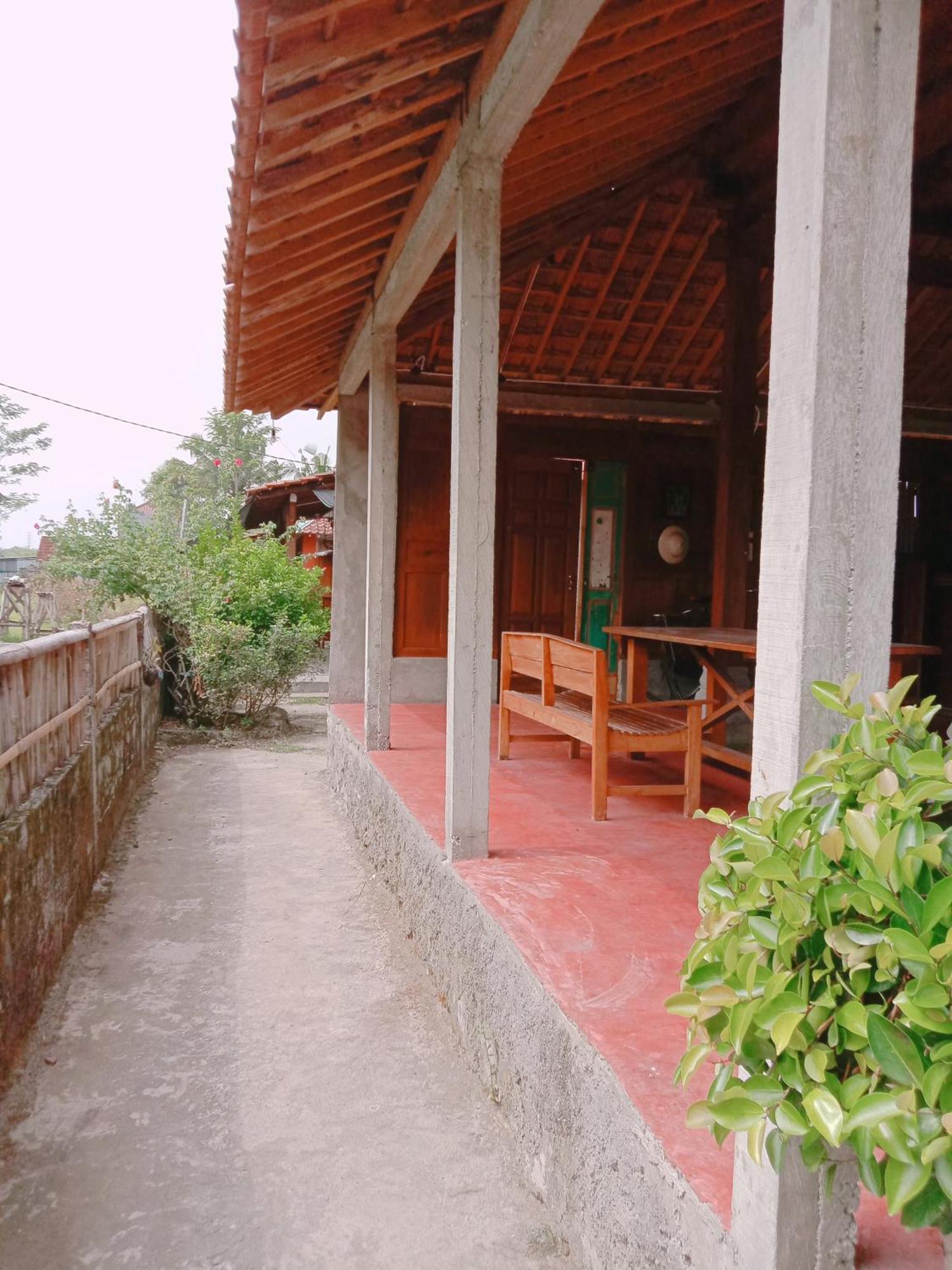 Cebongan 鲁玛优齐旅馆酒店 外观 照片